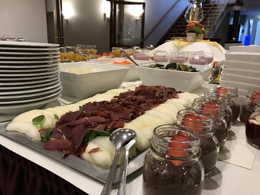 Park Hotel Fasanerie Neustrelitz Eksteriør billede